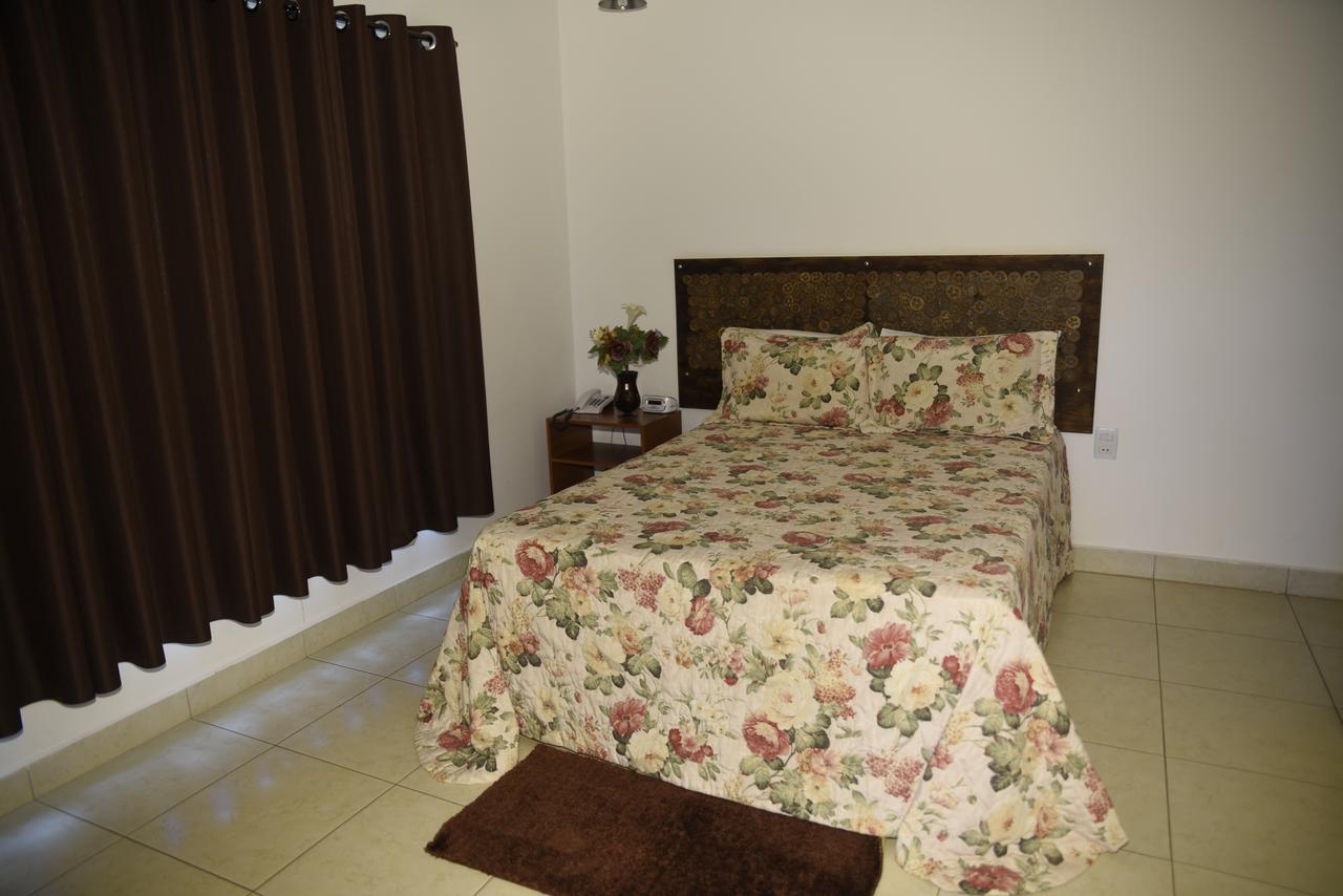 Rosa Spa E Pousada Aparecida de Goiania Exterior photo