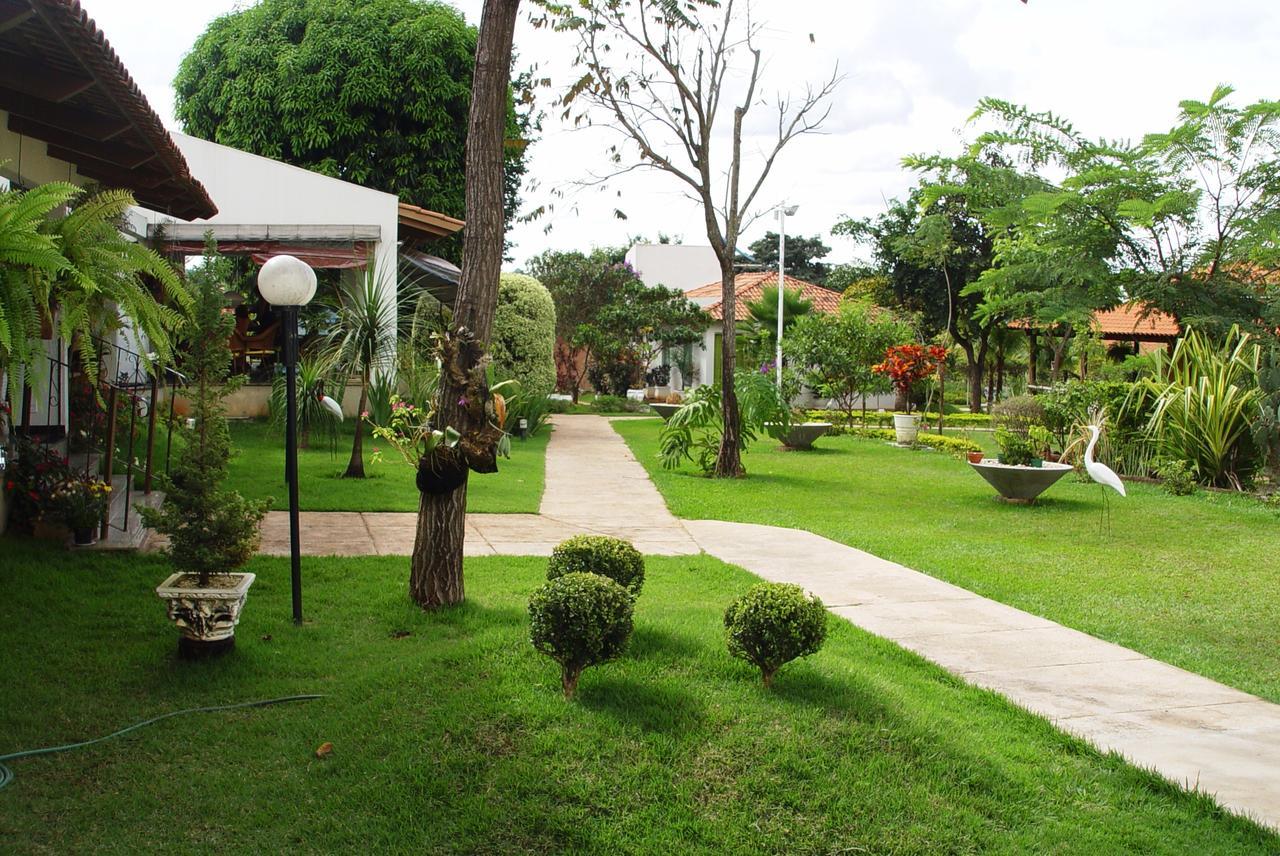 Rosa Spa E Pousada Aparecida de Goiania Exterior photo